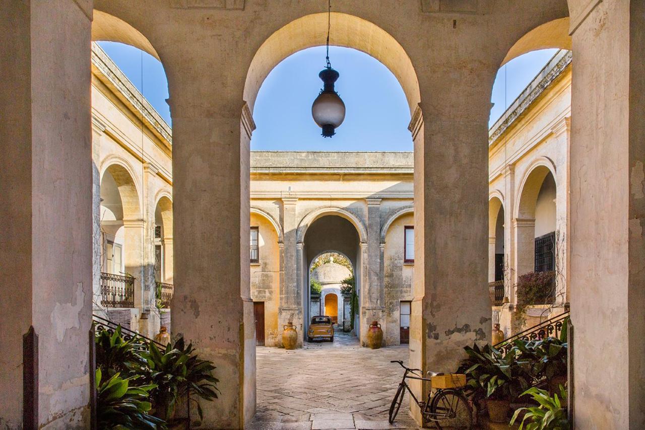 Palazzo Daniele, A Member Of Design Hotels Гальяно-дель-Капо Экстерьер фото