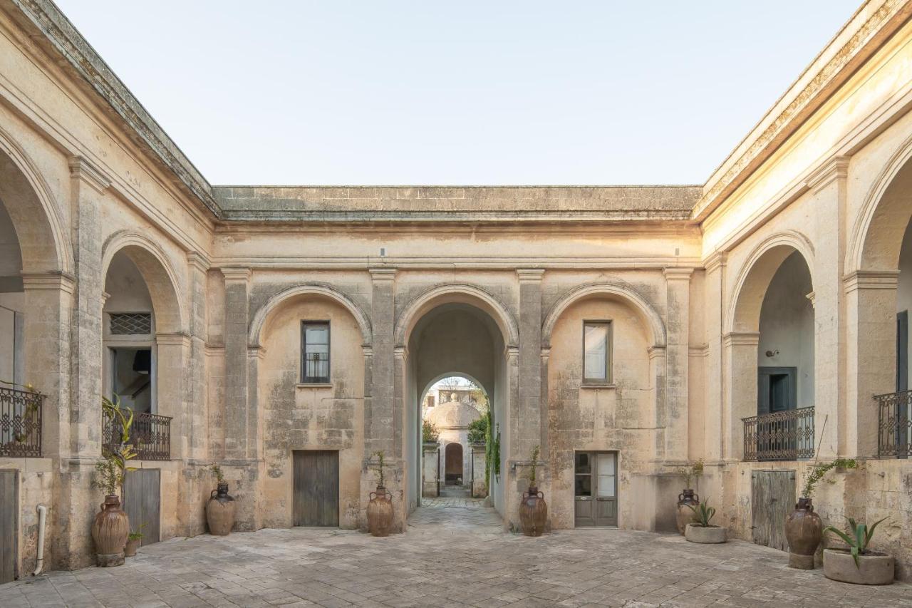 Palazzo Daniele, A Member Of Design Hotels Гальяно-дель-Капо Экстерьер фото