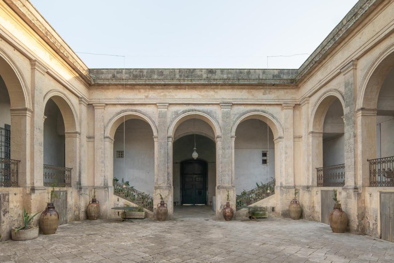 Palazzo Daniele, A Member Of Design Hotels Гальяно-дель-Капо Экстерьер фото