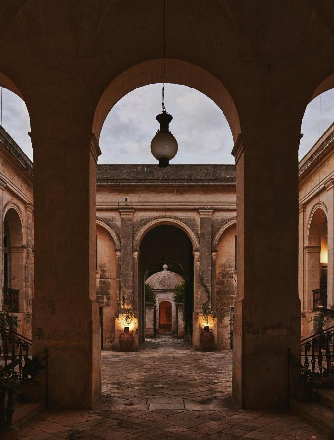 Palazzo Daniele, A Member Of Design Hotels Гальяно-дель-Капо Экстерьер фото
